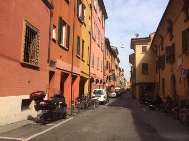 Suite Del Borgo - Affittacamere - Guest House โบโลญญา ภายนอก รูปภาพ
