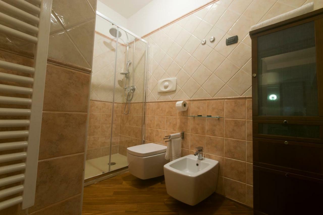 Suite Del Borgo - Affittacamere - Guest House โบโลญญา ภายนอก รูปภาพ