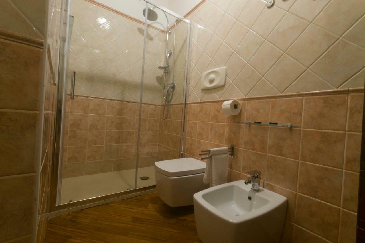 Suite Del Borgo - Affittacamere - Guest House โบโลญญา ภายนอก รูปภาพ