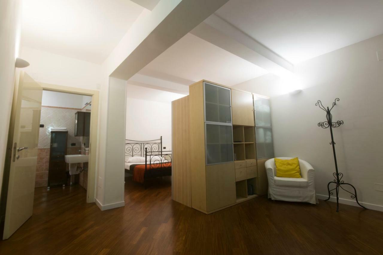 Suite Del Borgo - Affittacamere - Guest House โบโลญญา ภายนอก รูปภาพ