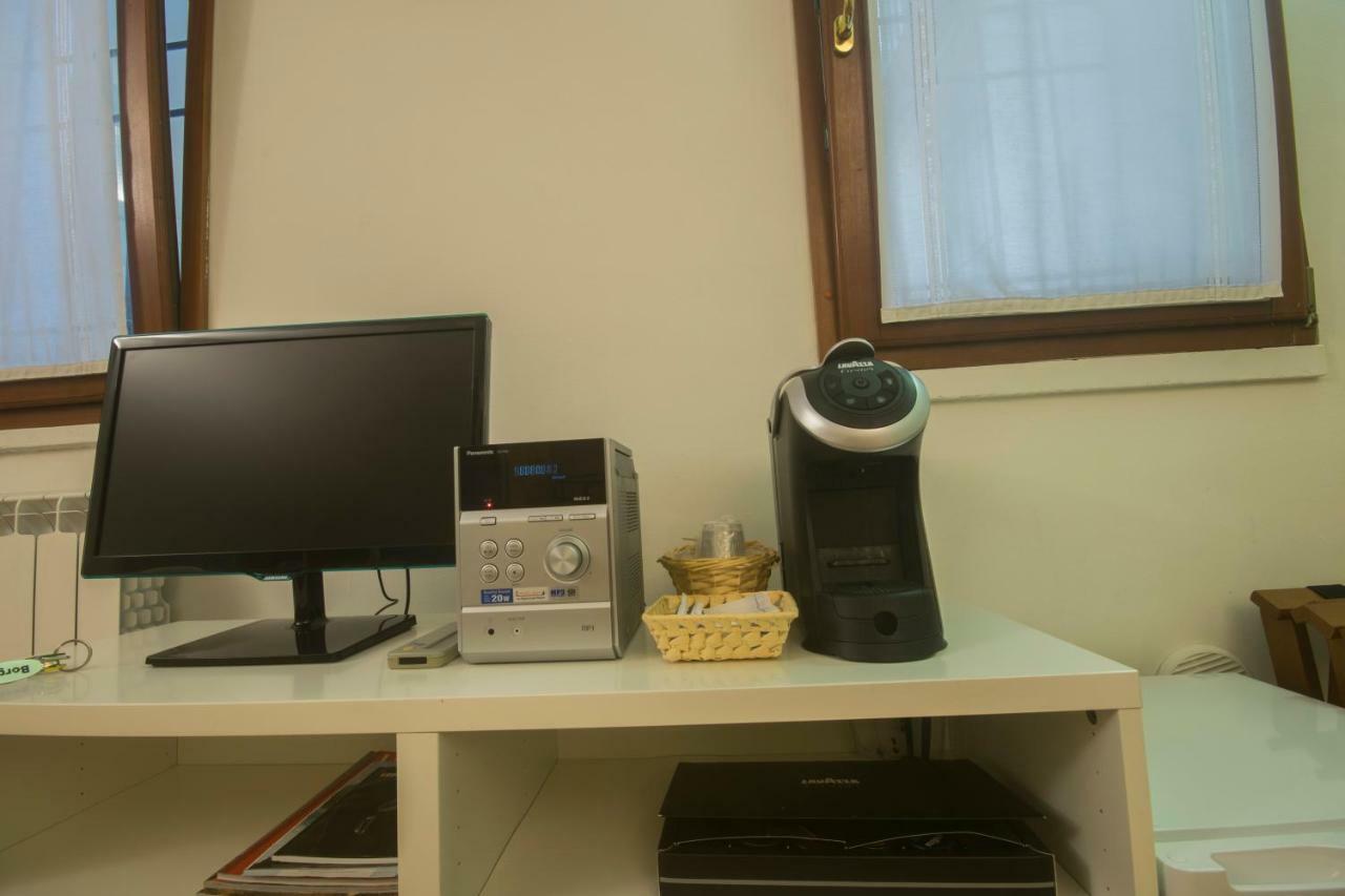 Suite Del Borgo - Affittacamere - Guest House โบโลญญา ภายนอก รูปภาพ