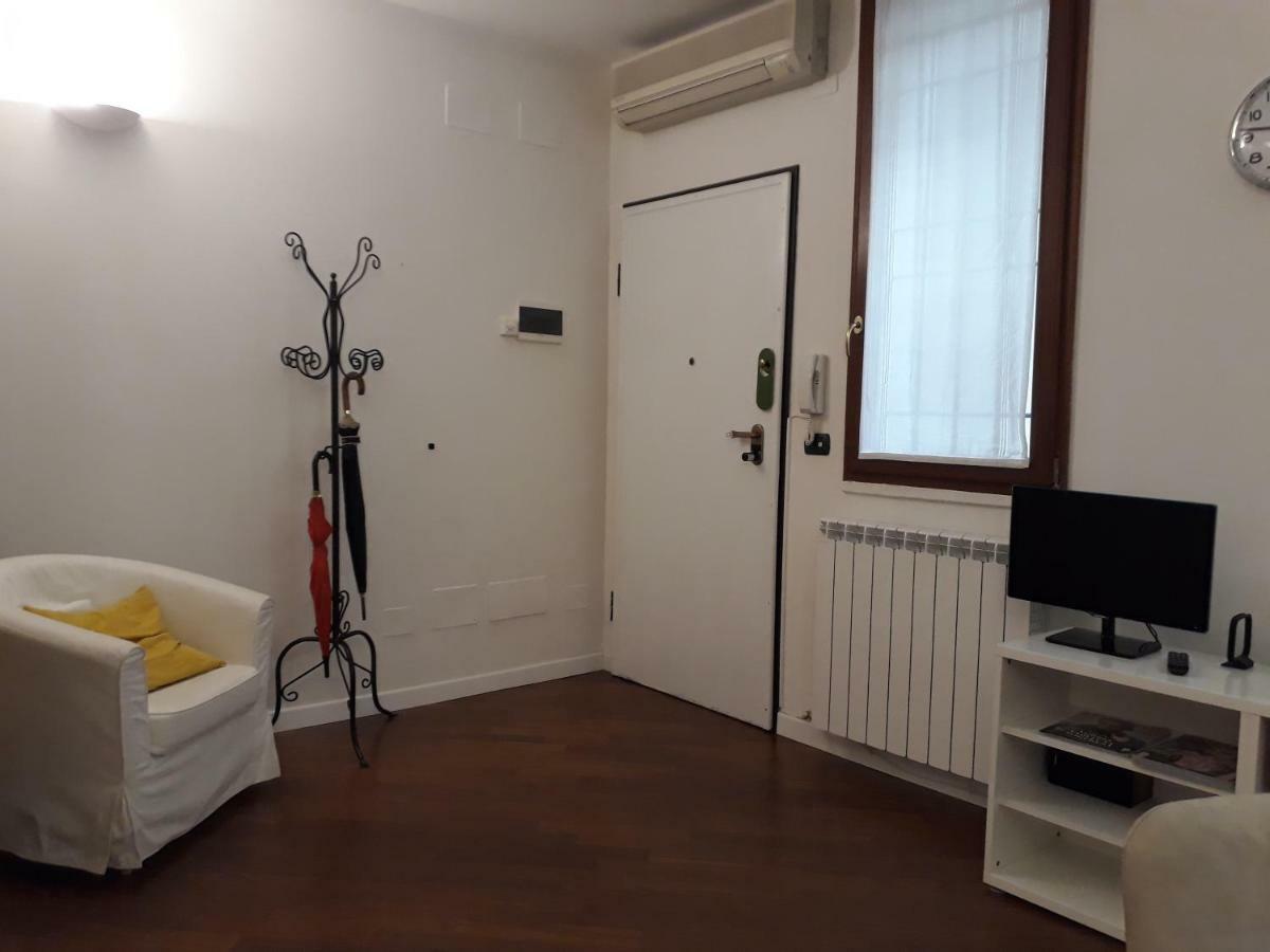 Suite Del Borgo - Affittacamere - Guest House โบโลญญา ภายนอก รูปภาพ